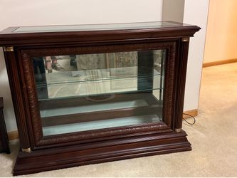 Pulaski lighted glass curio vintage