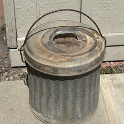 Galvanized Trash Can With Lid 14 Inch