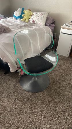 Clear Accent Salon Chair
