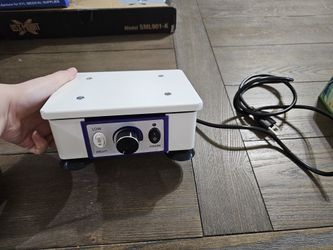 Lab Vibrator 8"x6", Square Oscillator Shaker Plaster Vibrator Plate Gypsum Mixing Machine 110V/120W Dental Equipment Machine.