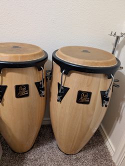 Used LP Aspire Conga With Stand Conga