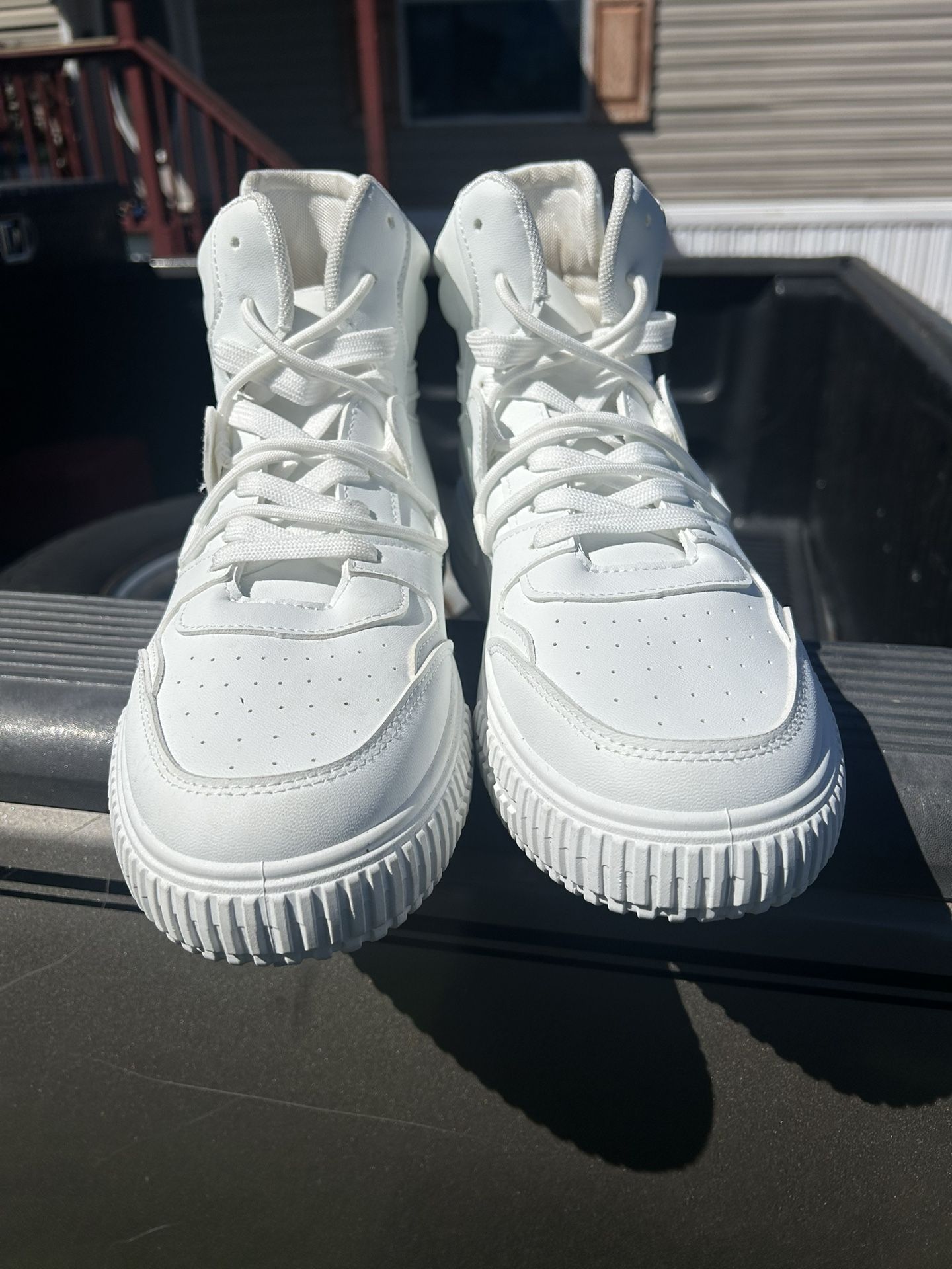 generic Hightop Sneakers