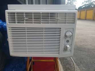 Window Air Conditioner