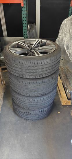 Full set of Factory Genesis 19" wheels and Michelin tires