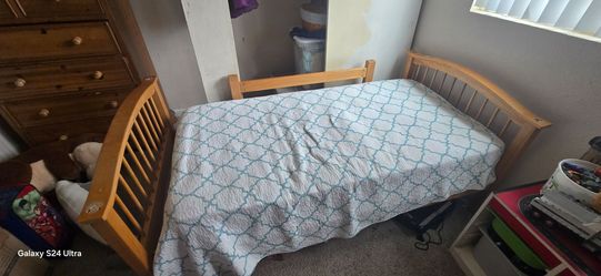 Free wooden bed frames