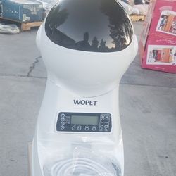 $35 WOPET AUTOMATIC PET FEEDERS 