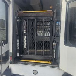 Wheelchair Lift 