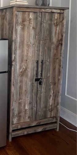 Solid Wood Storage Cabinet with Lock