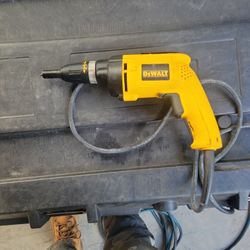 Dewalt Electric Drywall Screw Gun 