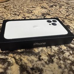 Unlocked iPhone 13 Pro Max 512GB - White - Box+Accessories