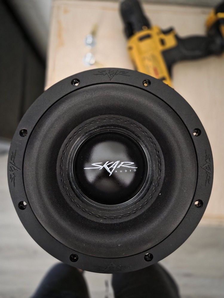 Skar Audio 8" ZVX DVC 2ohm Subwoofer.