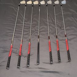 TaylorMade R11 4-PW Iron Set