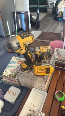 2 De Walt drill