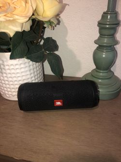 JBL Flip4