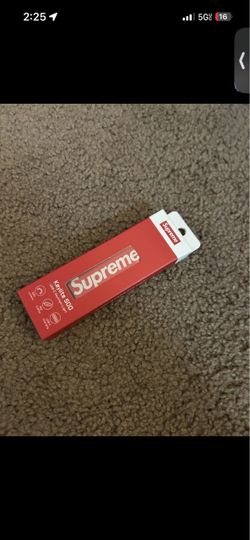 Supreme Keylite 500 RED FLASHLIGHT Plain Edge Keychain