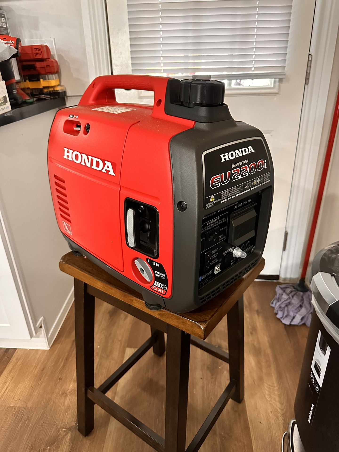 📌Honda Companion Inverter Generator, 2200 Surge Watts, 1800 Rated Watts, Parallel Capable, Model# EU2200i Companion)👉PRECIO FIRME NO MENOS👉$780