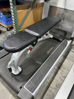 Nautilus Instinct Commercial Multi Adjust Bench