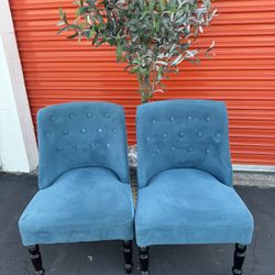 Set Of 2 Decor Chairs