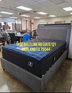 Furniture queen bed