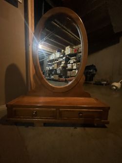 Dresser Top with Mirror (solid oak)