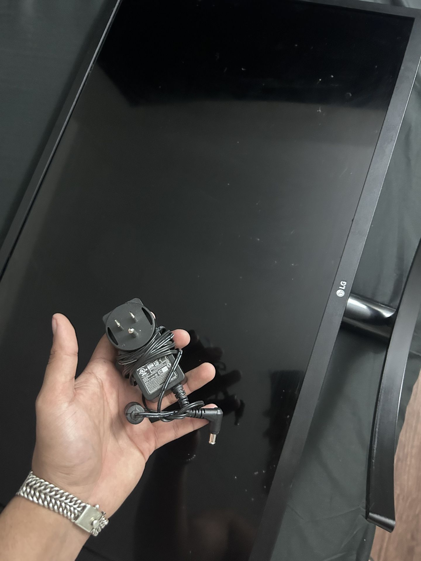 LG Monitor