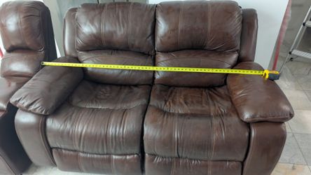 2 Recliners with center console