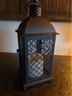 Decorative Lantern w/battery Operated Candle