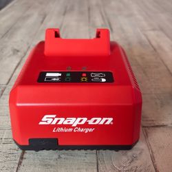 SNAP ON   Charger 18v Lithium 