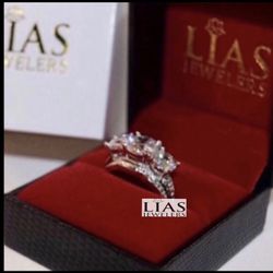 New 18k White Gold Wedding Ring Set 