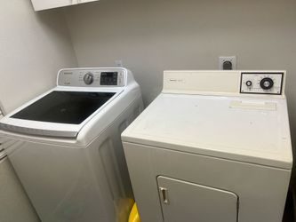 WASHER AND DRYER SET