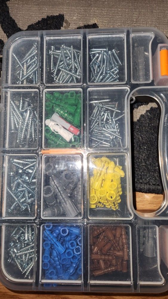 350pc Drywall Anchor And Screw Set 