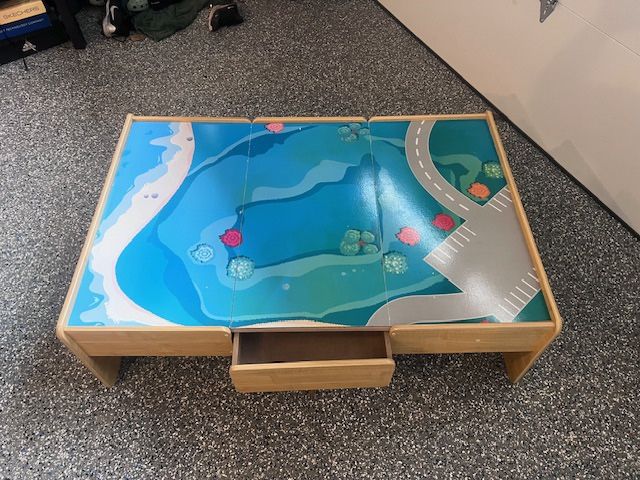 Kids Play Table