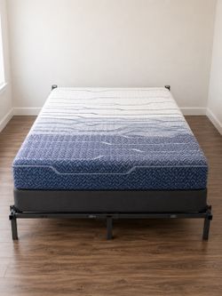 Queen Bed set with mattress