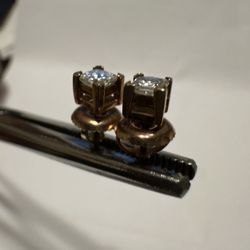 14 Karat Yellow Gold Earrings