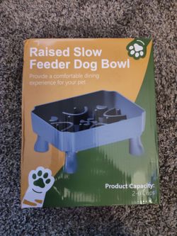 Raised Slow Feeder Dog Bowl (Brand New)