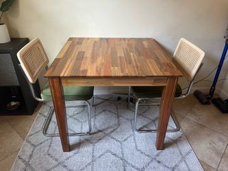 Table with Chairs (basically brand new)