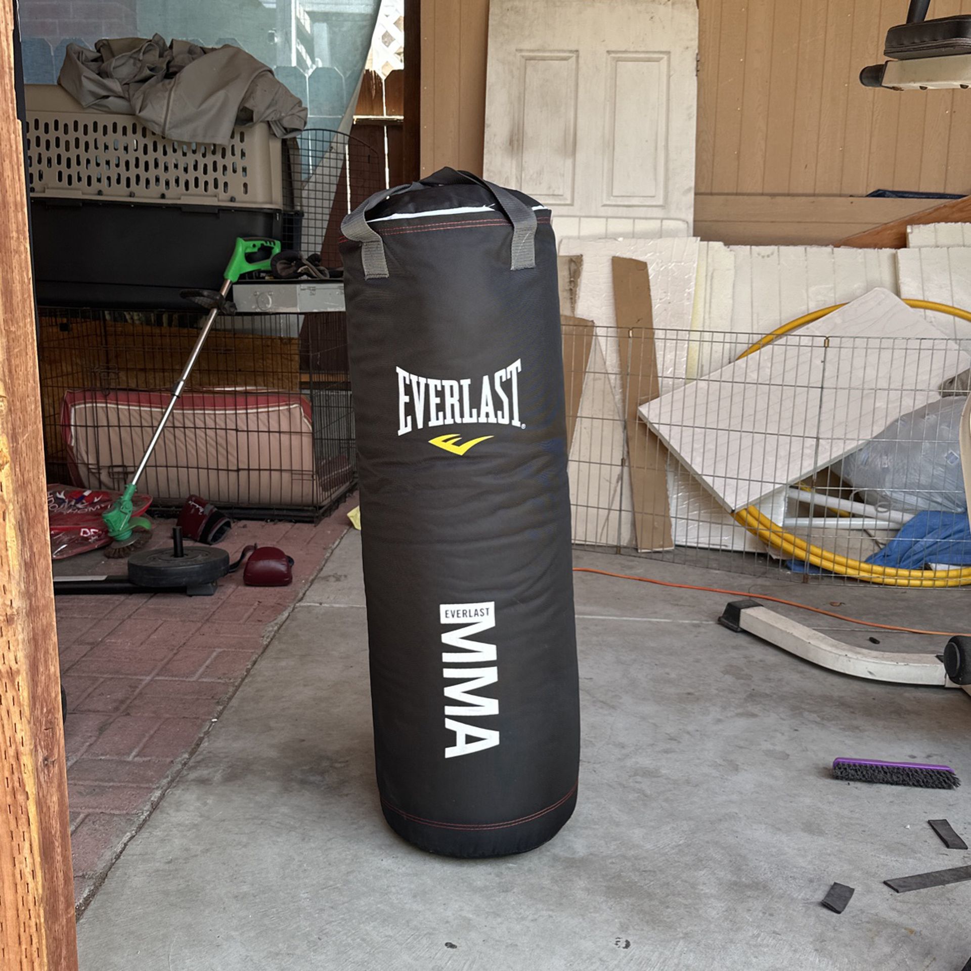 Everlast MMA Punching bag
