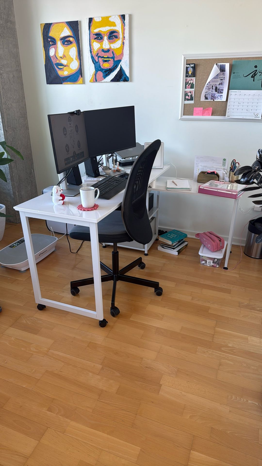 DESK- Swivel + NEW Top