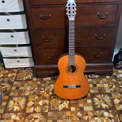 Guitar Acoustic Yamaha 