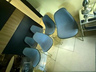 6 Herman Miller Fiberglass Stackable Chairs