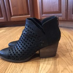 Vince Camuto boots size 9 black $50