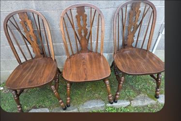 Set of 3 wood chairs