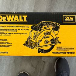 DeWalt Saw