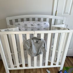 Foldable Crib