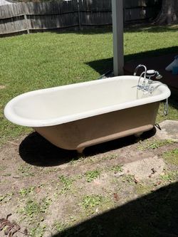 Antique Clawfoot Tub