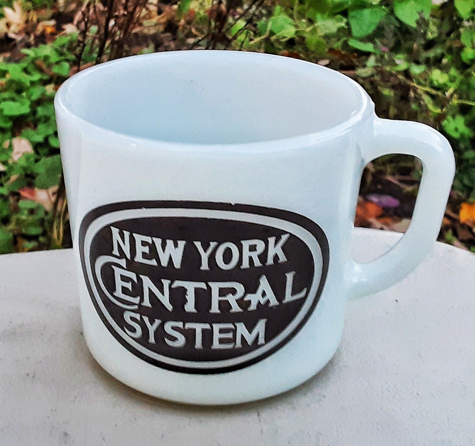 New York central system vintage anchor hocking white milk glass coffee mug railroad china memorabilia