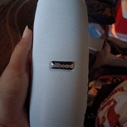 Speaker (Bluetooth)