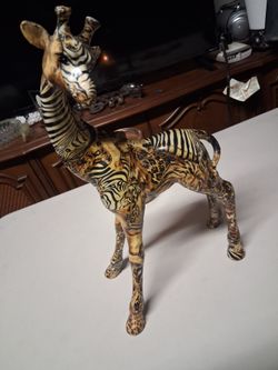 Giraffe Figurine Statue 16in