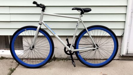 Schwinn fixie bike