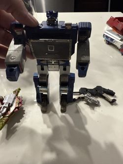 G1 Transformers Decepticon vintage 1985 Soundwave with Casettes